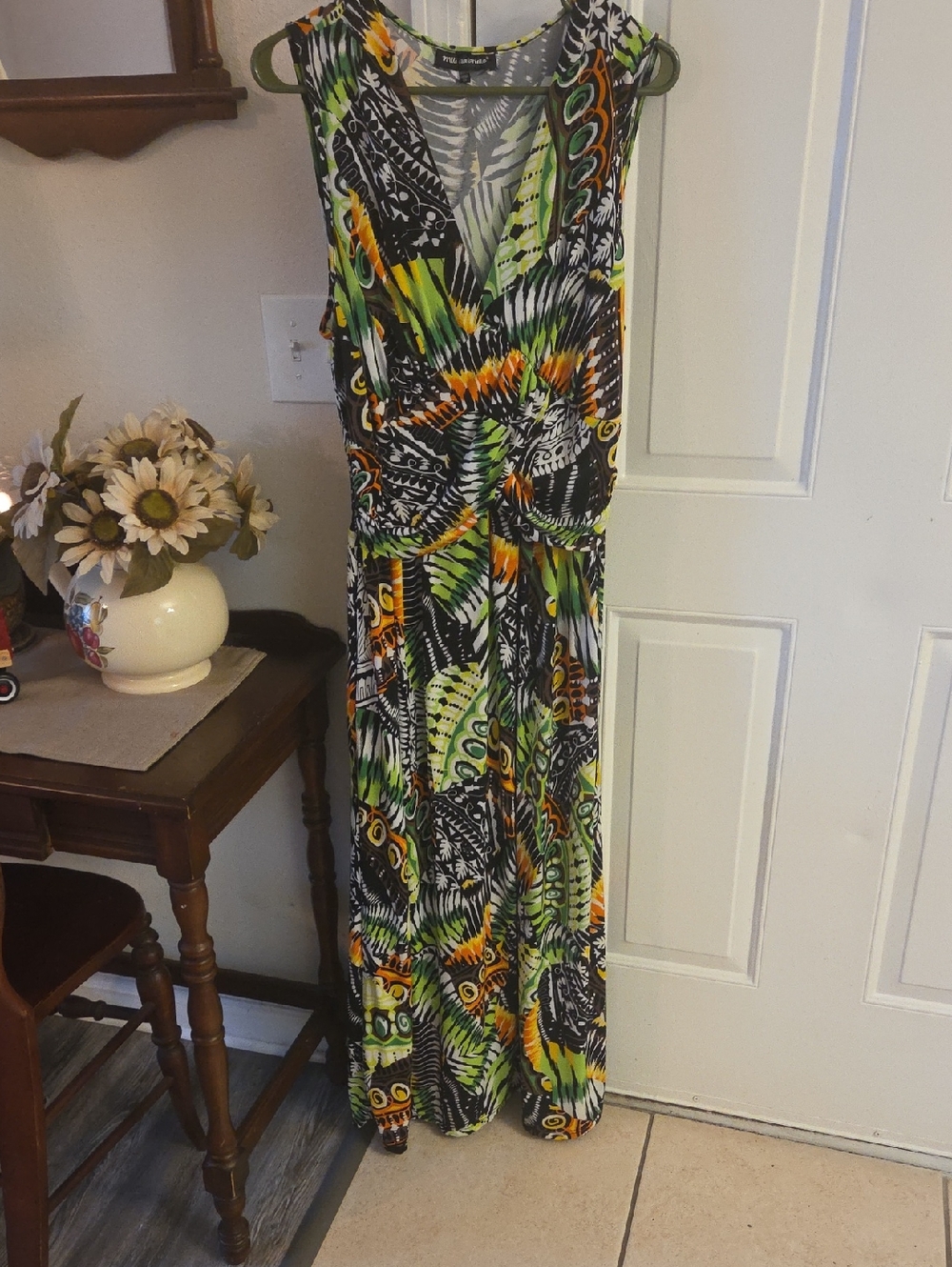 Mlle Gabrielle Multicolor Sleeveless Maxi Dress in Black, Green & Yellow Sz 2x